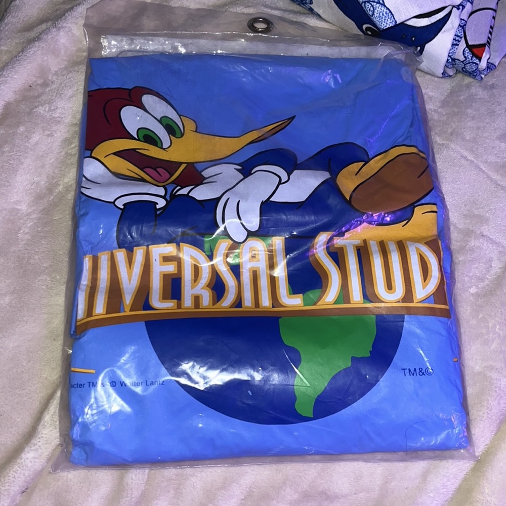 Universal Studios vinyl poncho w/hood adult size